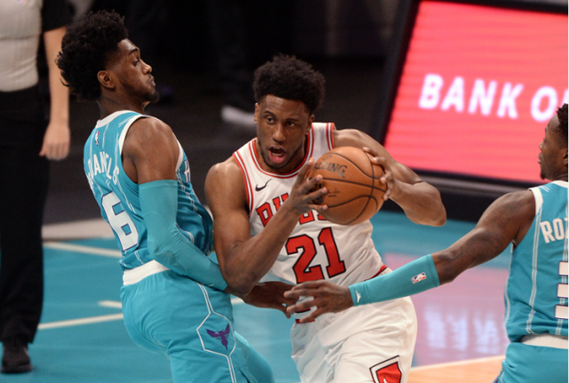 福建队横扫四川队，拉文刷新纪录