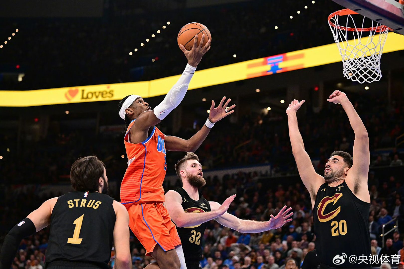 猛龙轻取骑士,字母哥带队取胜 猛龙轻取骑士,字母哥带队取胜