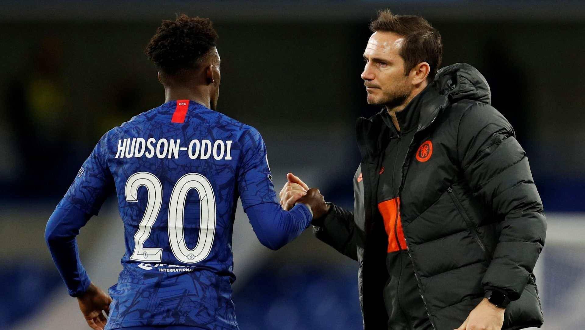 拜仁碾压巴萨,奥亚尔萨瓦尔状态火热 拜仁碾压巴萨,奥亚尔萨瓦尔状态火热