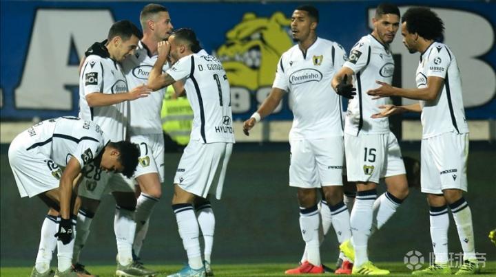 中国队轻取葡萄牙队,波尔带队取胜 中国队轻取葡萄牙队,波尔带队取胜