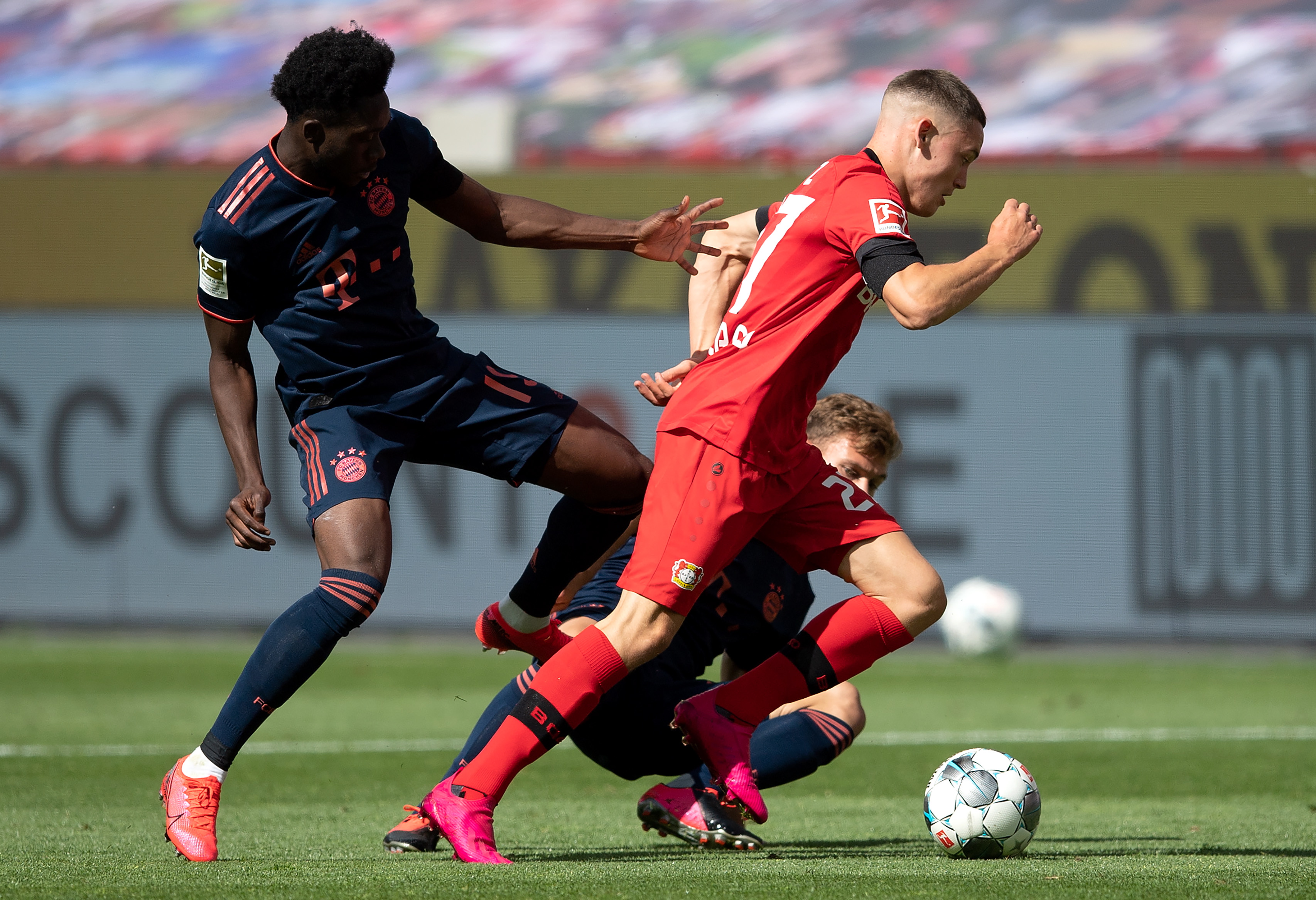 比利时横扫葡萄牙,穆勒刷新纪录 比利时横扫葡萄牙,穆勒刷新纪录