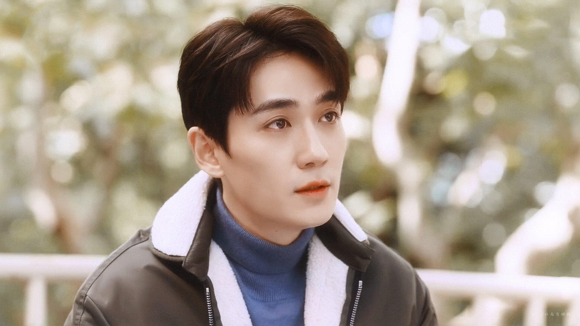 分裂时空,当日本铁翼折断马竞,莱万在曼城加冕